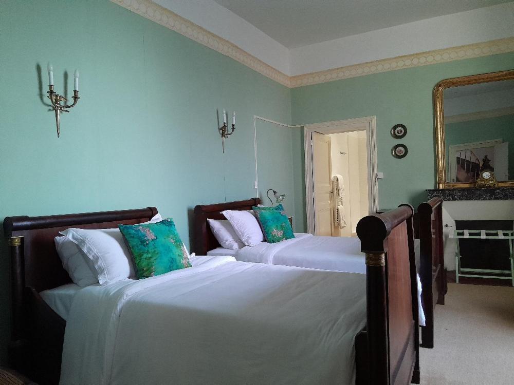Chambres D'Hotes Montbron Luchapt Dış mekan fotoğraf