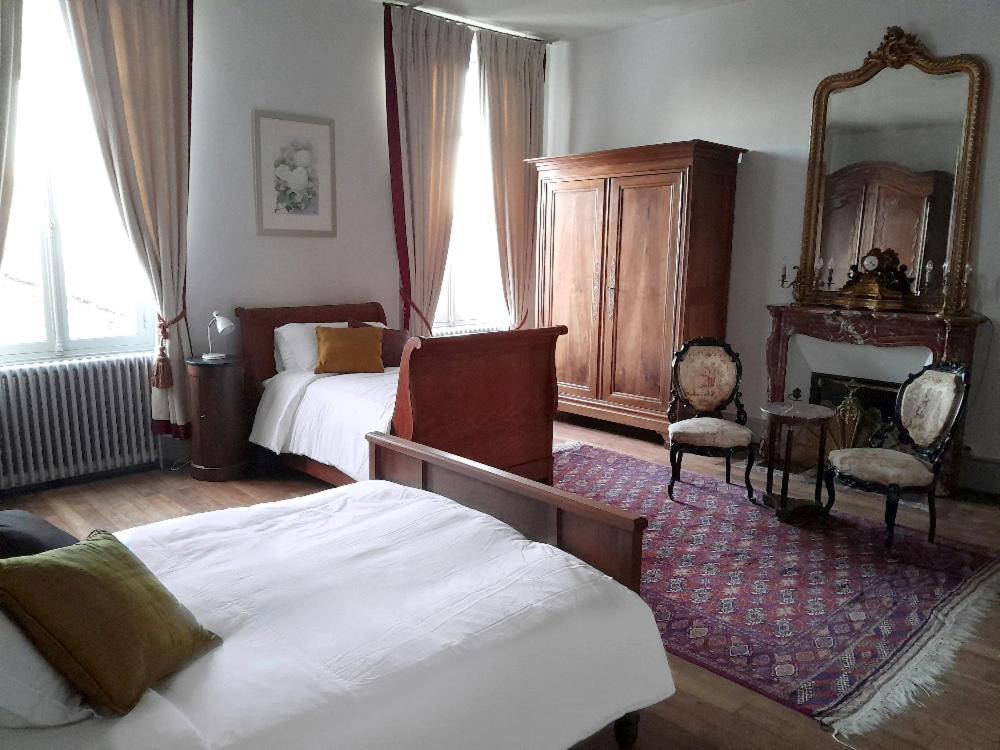 Chambres D'Hotes Montbron Luchapt Dış mekan fotoğraf